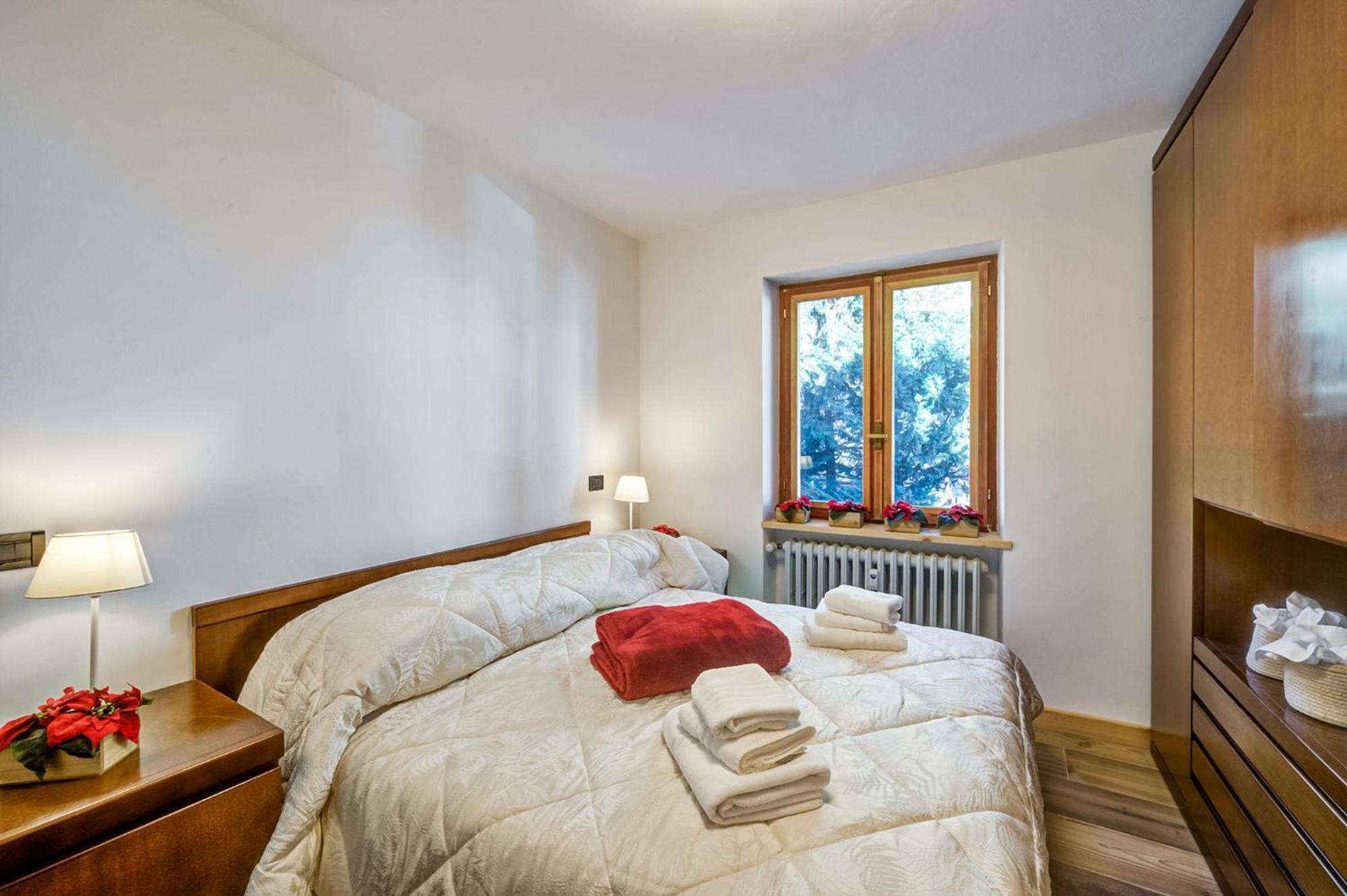 Casa Entreves - Ristrutturata Con Parcheggio กูร์มาเยอร์ ภายนอก รูปภาพ