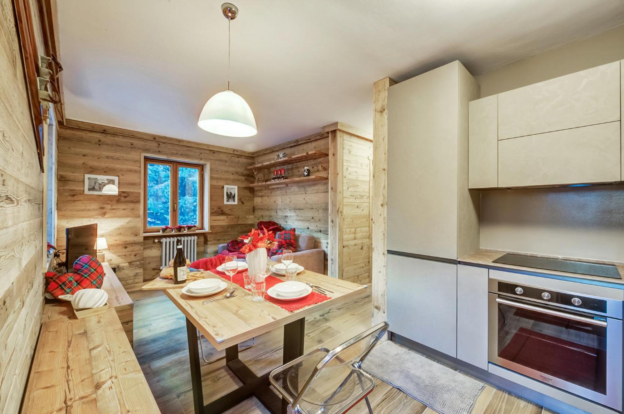 Casa Entreves - Ristrutturata Con Parcheggio กูร์มาเยอร์ ภายนอก รูปภาพ