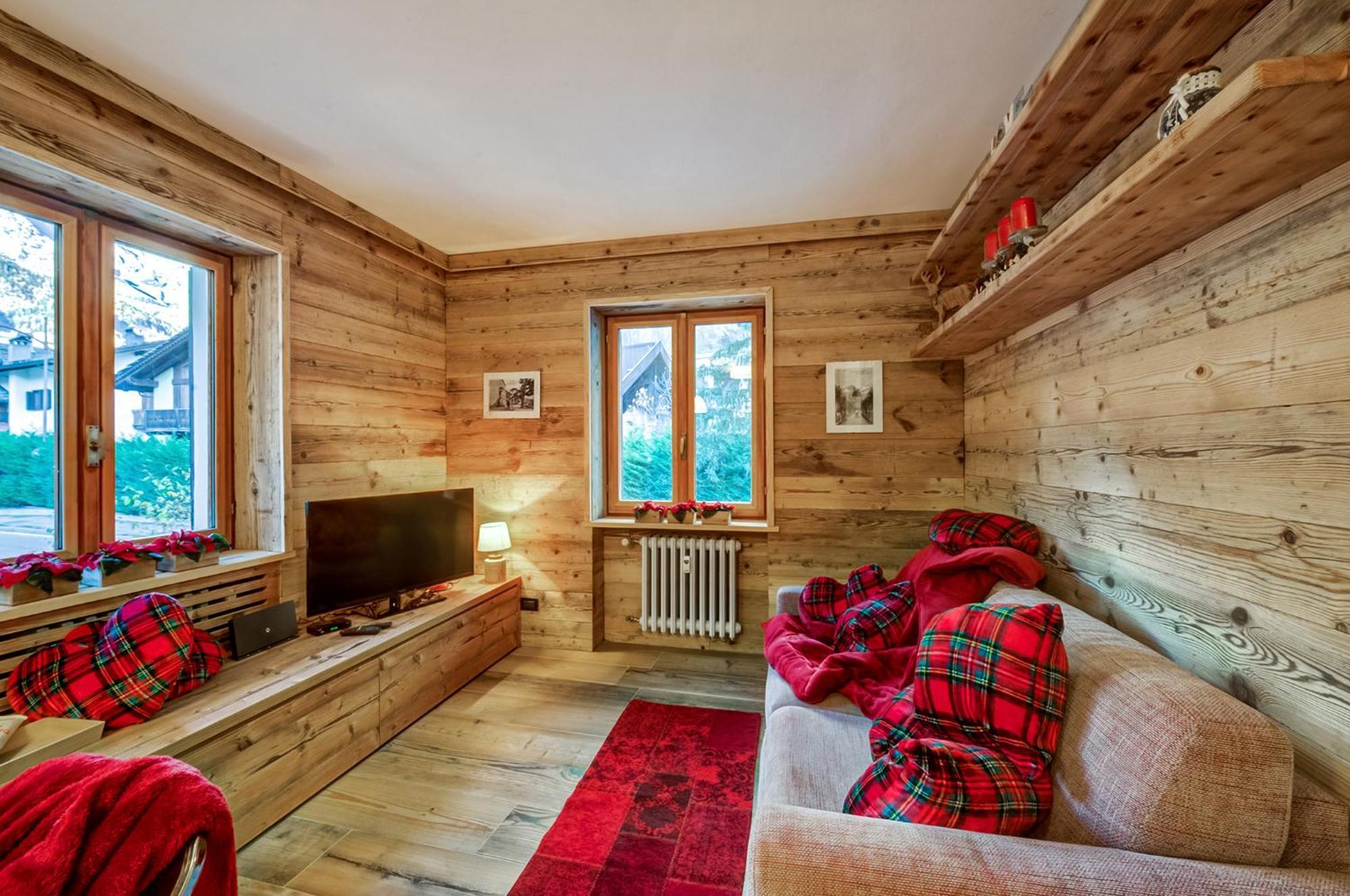 Casa Entreves - Ristrutturata Con Parcheggio กูร์มาเยอร์ ภายนอก รูปภาพ